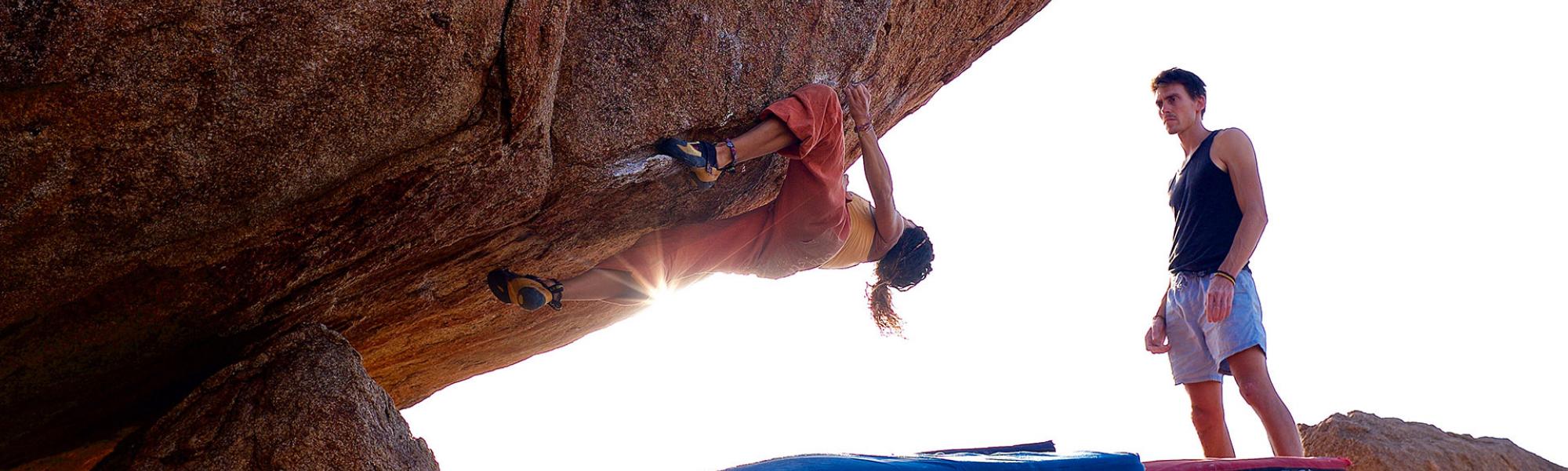 Copertina di Arrampicata Boulder, allenamento presente tra gli sport in elenco in SportEnciclopedia 