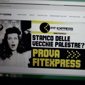 Logo di Fit Express Torino, club presente tra le palestre ed i centri sportivi associati a Speffy